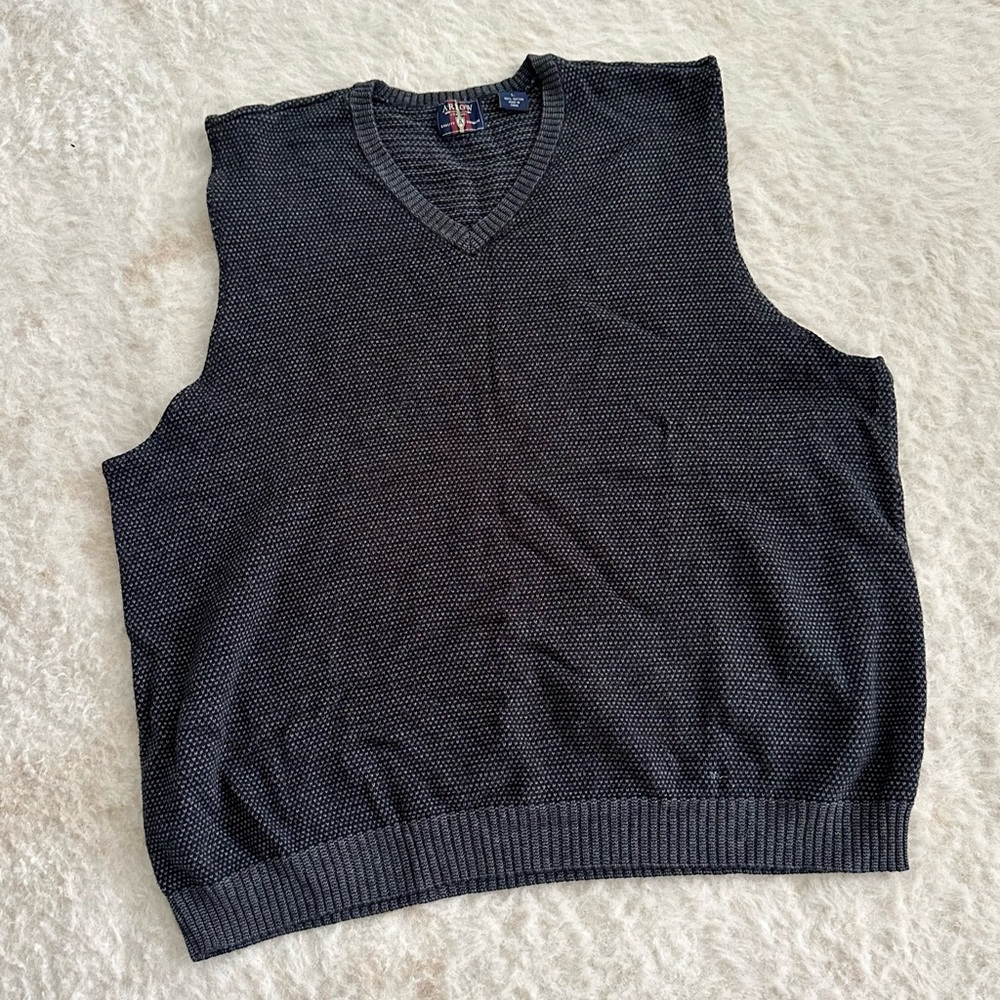 Vintage Men’s Sweatervest (cut out)